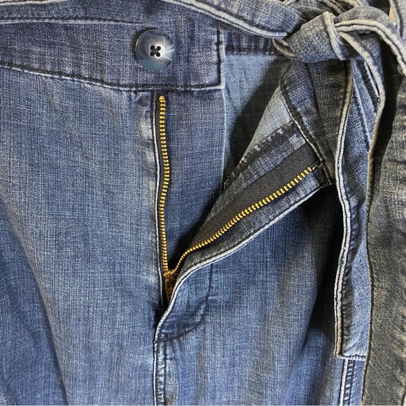 💫 NWT Lane Bryant Tie-Waist Pedal Pant - Chambray
Plus Size 24 - Picture 4 of 9